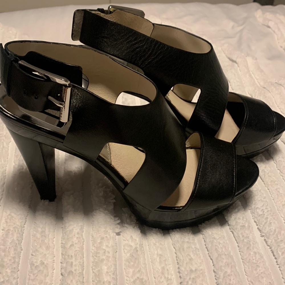 Michael Michael Kors Black platform sandal